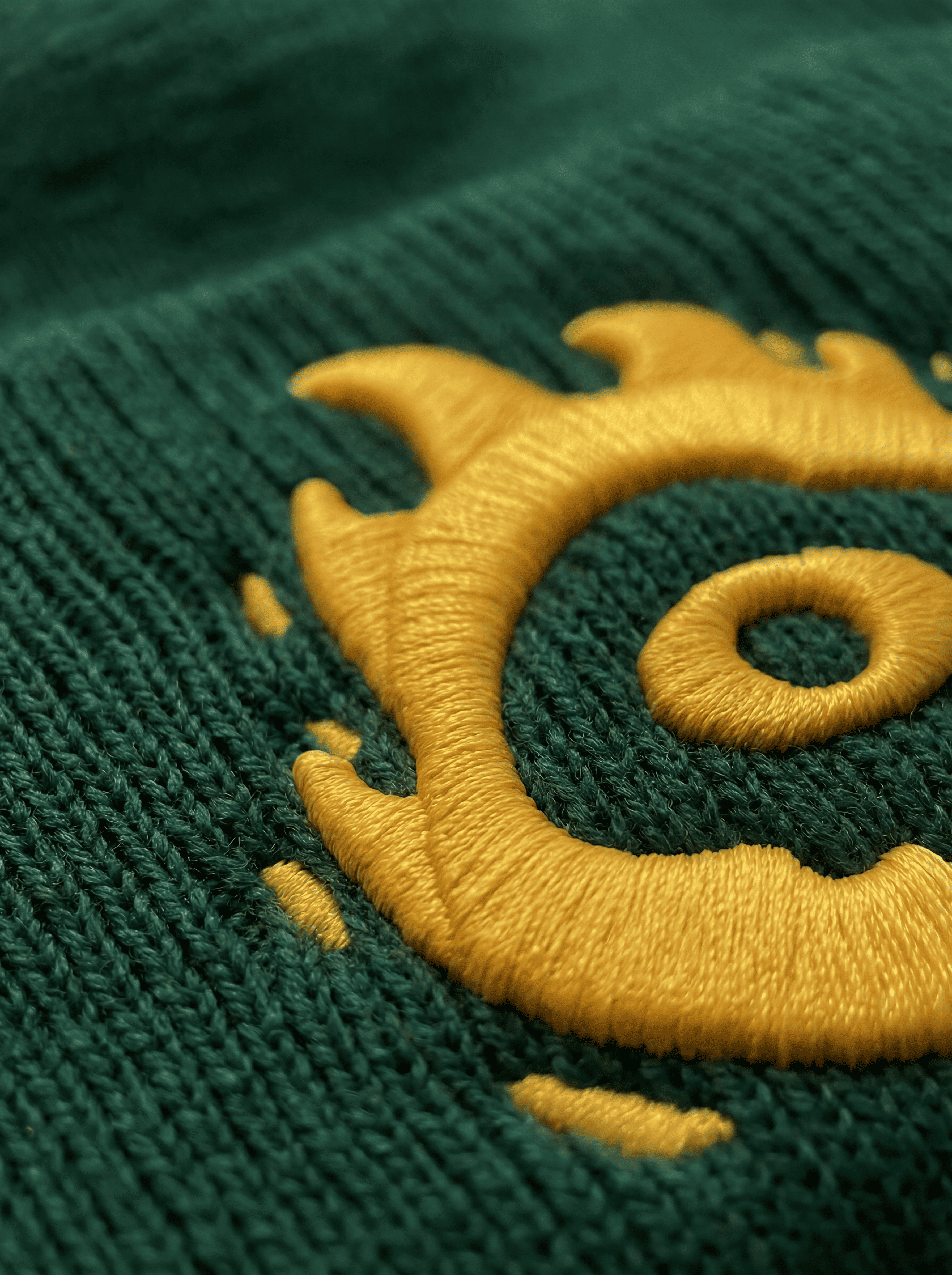 Beanie GBC Fire Gods verde Zoom lifestyle streetwear México