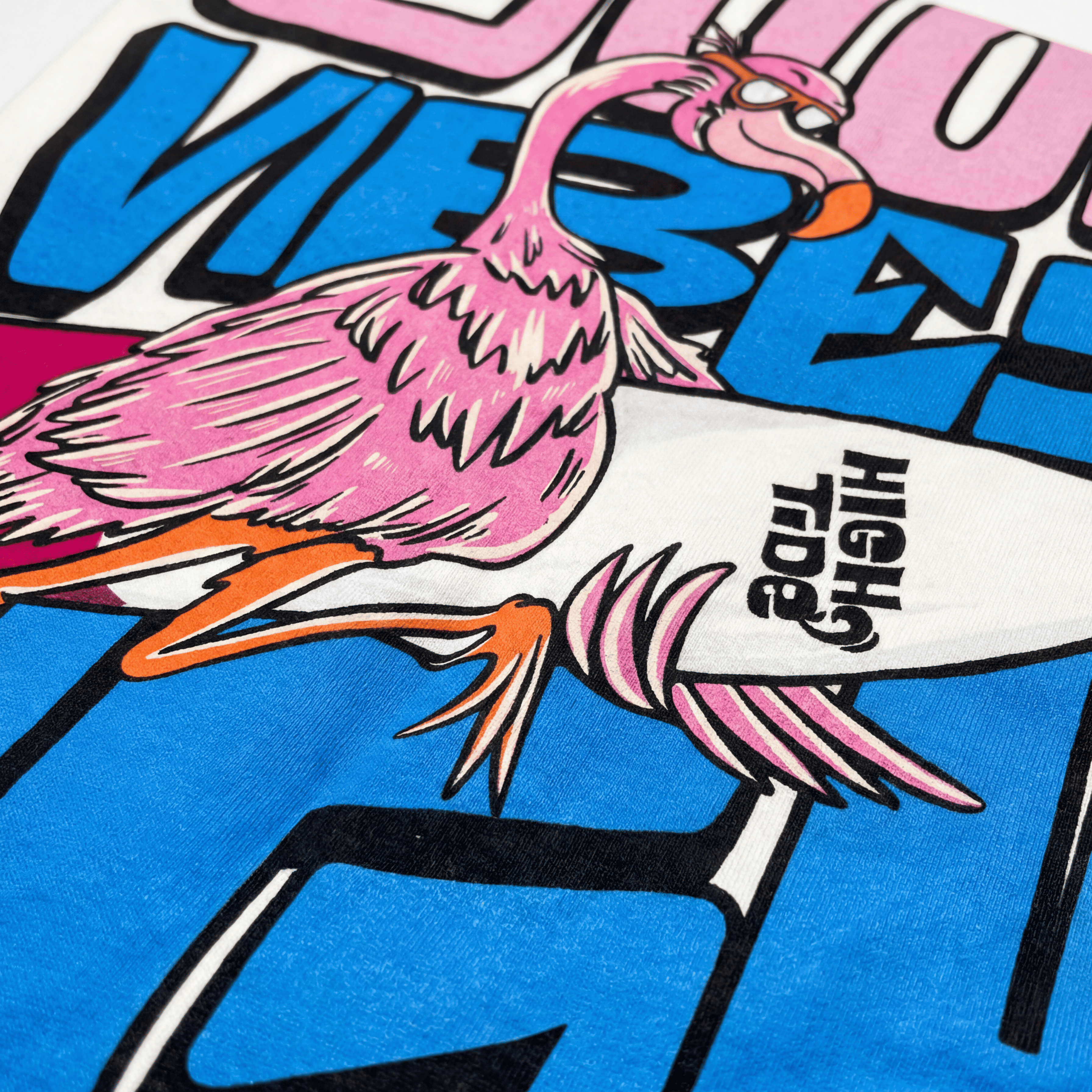 Playera High Tide GBC vista trasera corte oversize algodón